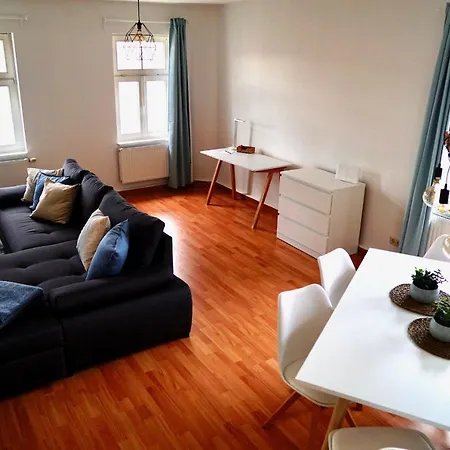 Gemutliche Zweiraumwohnung Im Zentrum Von Apartment *